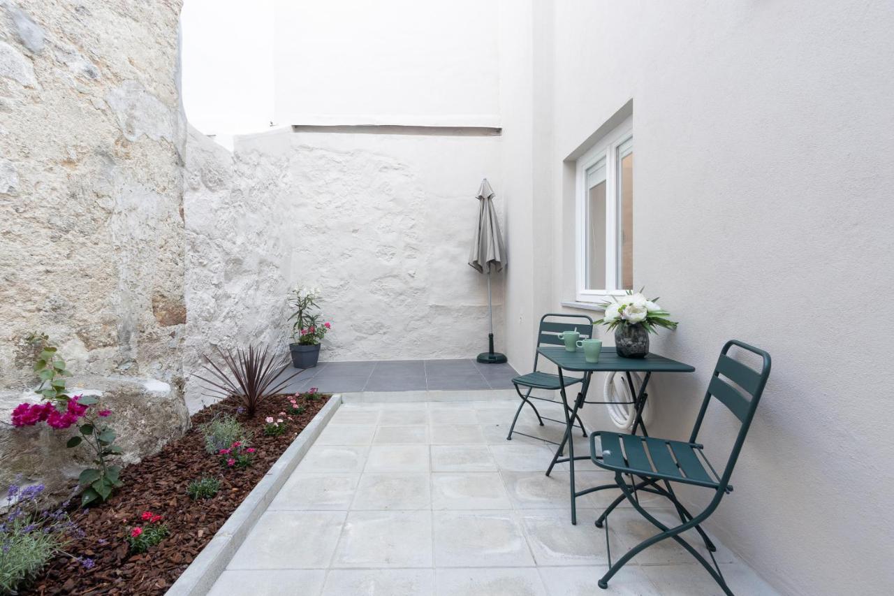 Dona Emilia Guest House & Studio Apartment Building Виана до Кастело Екстериор снимка