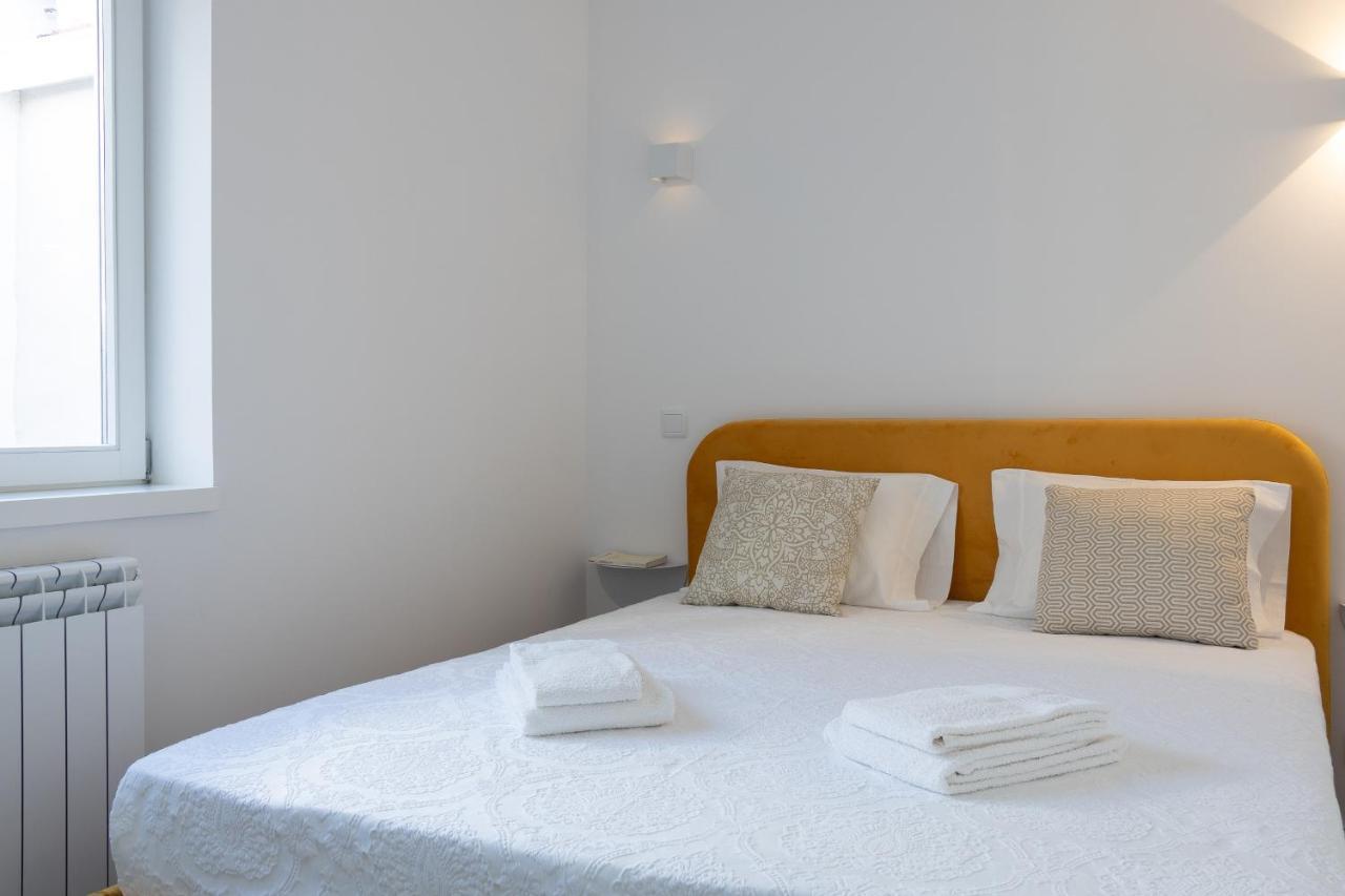 Dona Emilia Guest House & Studio Apartment Building Виана до Кастело Екстериор снимка