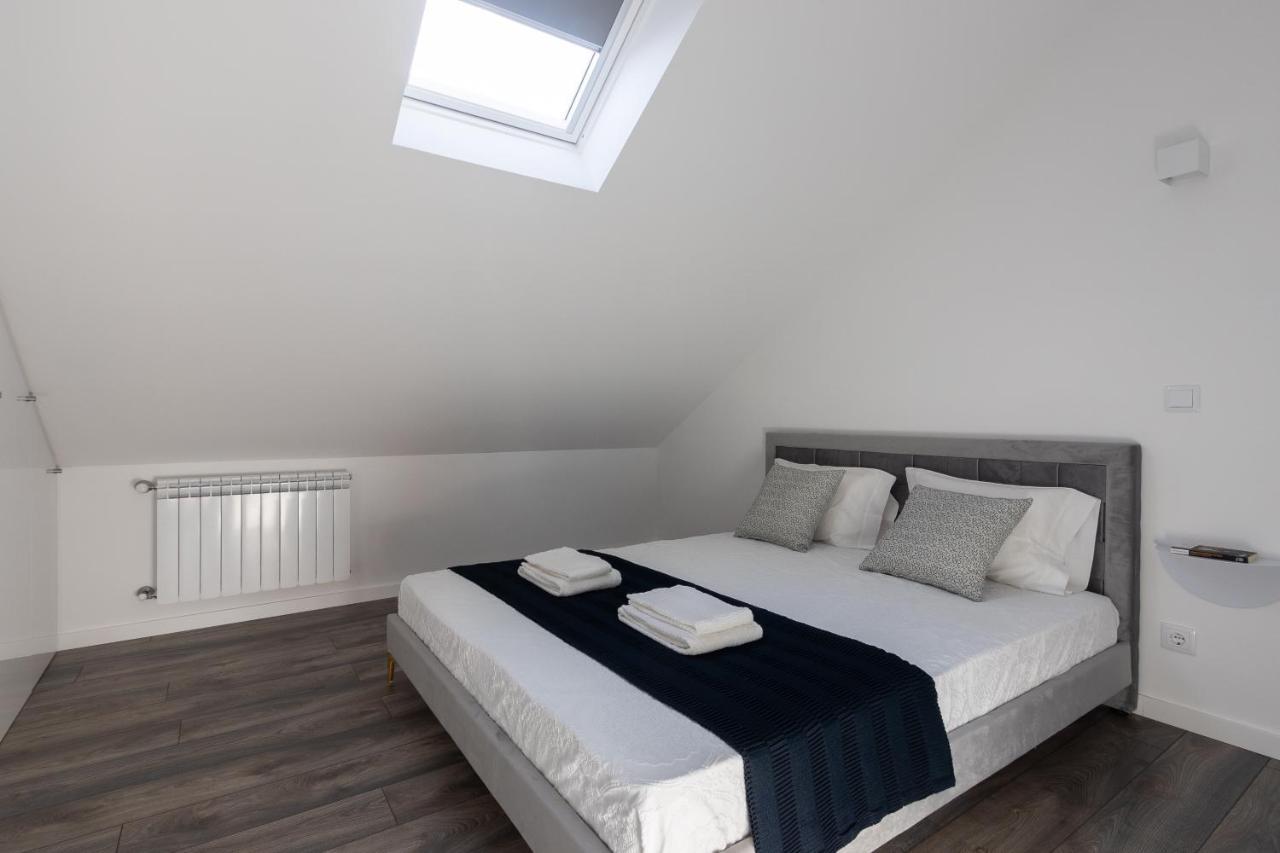 Dona Emilia Guest House & Studio Apartment Building Виана до Кастело Екстериор снимка