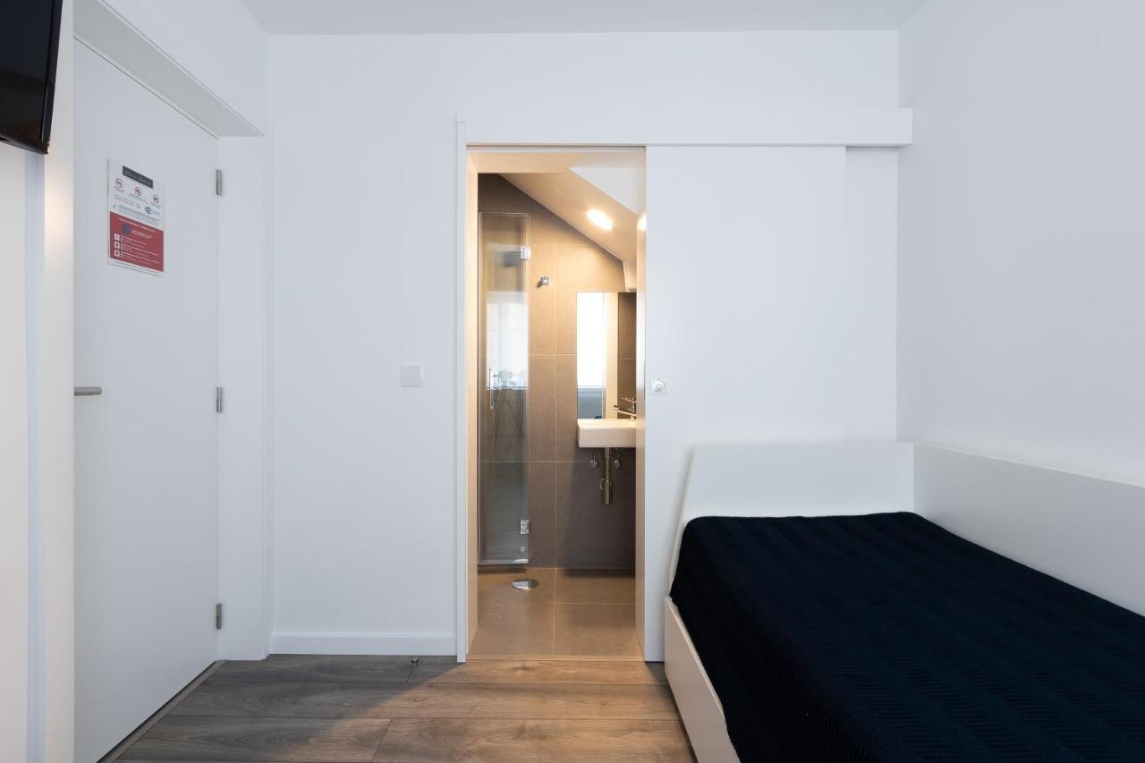 Dona Emilia Guest House & Studio Apartment Building Виана до Кастело Екстериор снимка