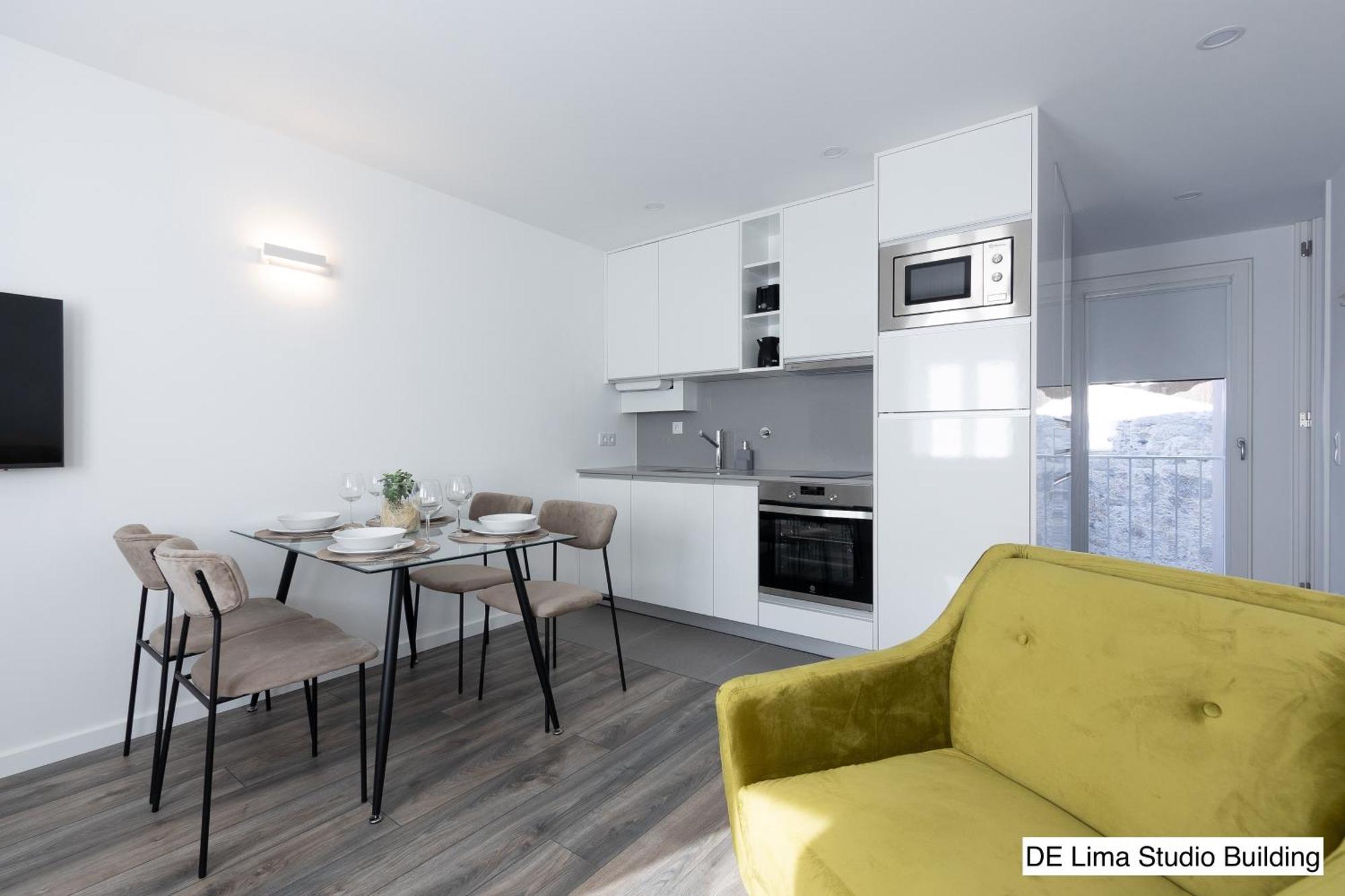 Dona Emilia Guest House & Studio Apartment Building Виана до Кастело Екстериор снимка
