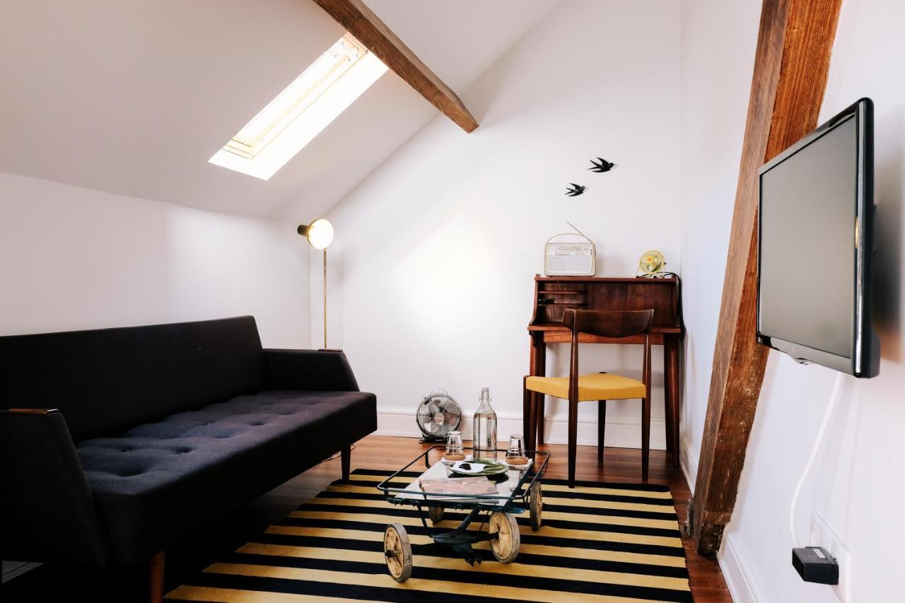 Dona Emilia Guest House & Studio Apartment Building Виана до Кастело Екстериор снимка