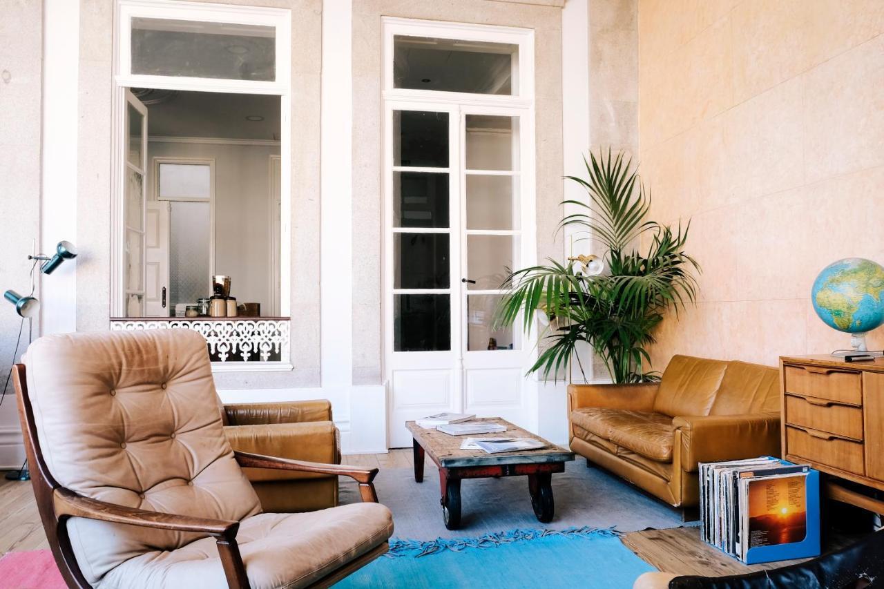Dona Emilia Guest House & Studio Apartment Building Виана до Кастело Екстериор снимка